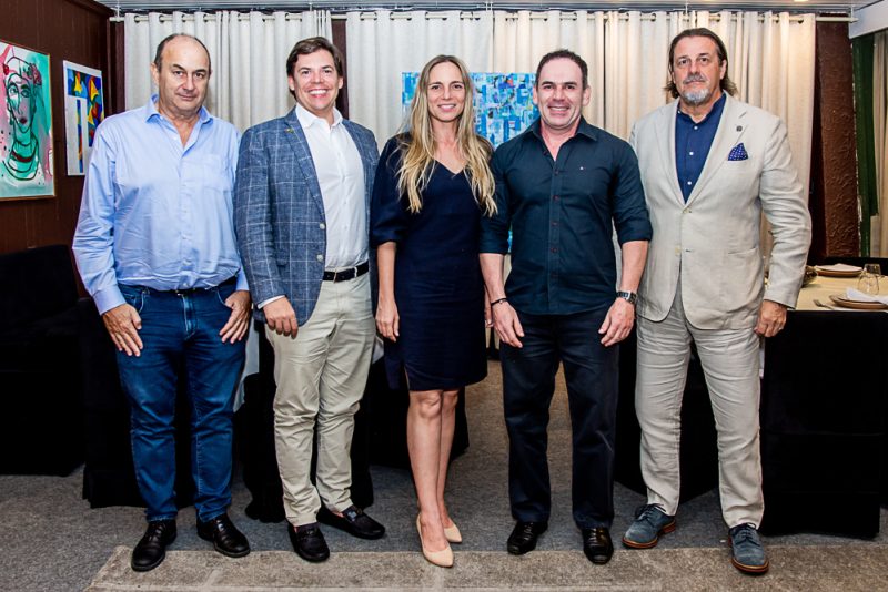 Cenário Náutico - Restaurante Almirante, do Iate Clube, é palco da confraternização dos cônsules honorários