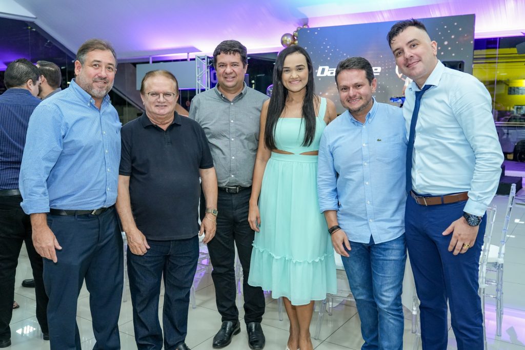 Marcelo Lima, Luciano Vieira, Sergio Campos, Patricia Silva, Thiago Vieira E Jean Michel