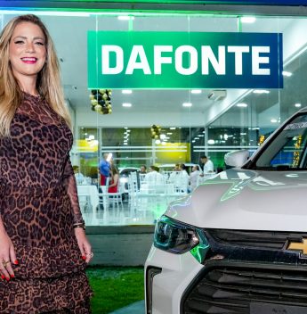 Assembleia concede Título de Cidadã Cearense a Mariana da Fonte e reconhece sua trajetória à frente da Dafonte