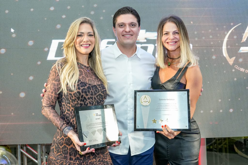 Mariana Da Fonte, Victor Carbage E Cecilia Da Fonte