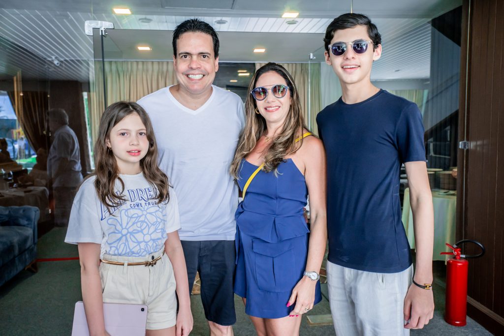 Marina Barreira, Fabiano Barreira, Melissa Bandeira Barreira E Marcelo Barreira