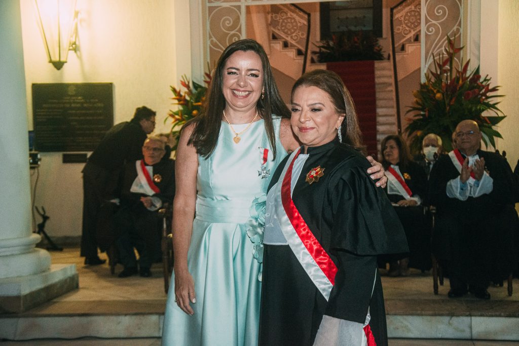 Mirtes Carvalho E Roseli Alencar