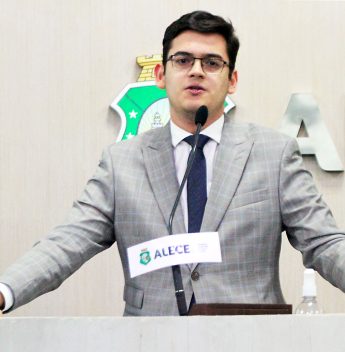 Carmelo Neto define municípios prioritários do PL Ceará para 2024