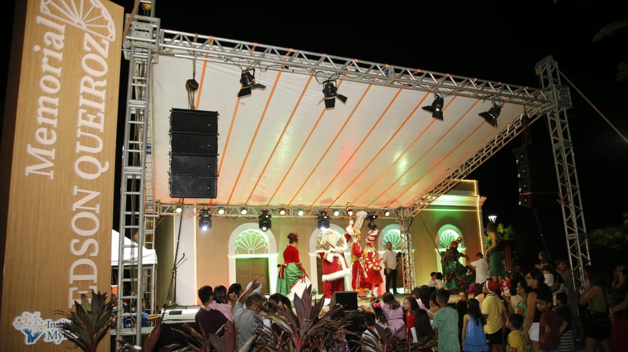 Instituto Myra Eliane: Natal do Memorial Edson Queiroz encanta Cascavel