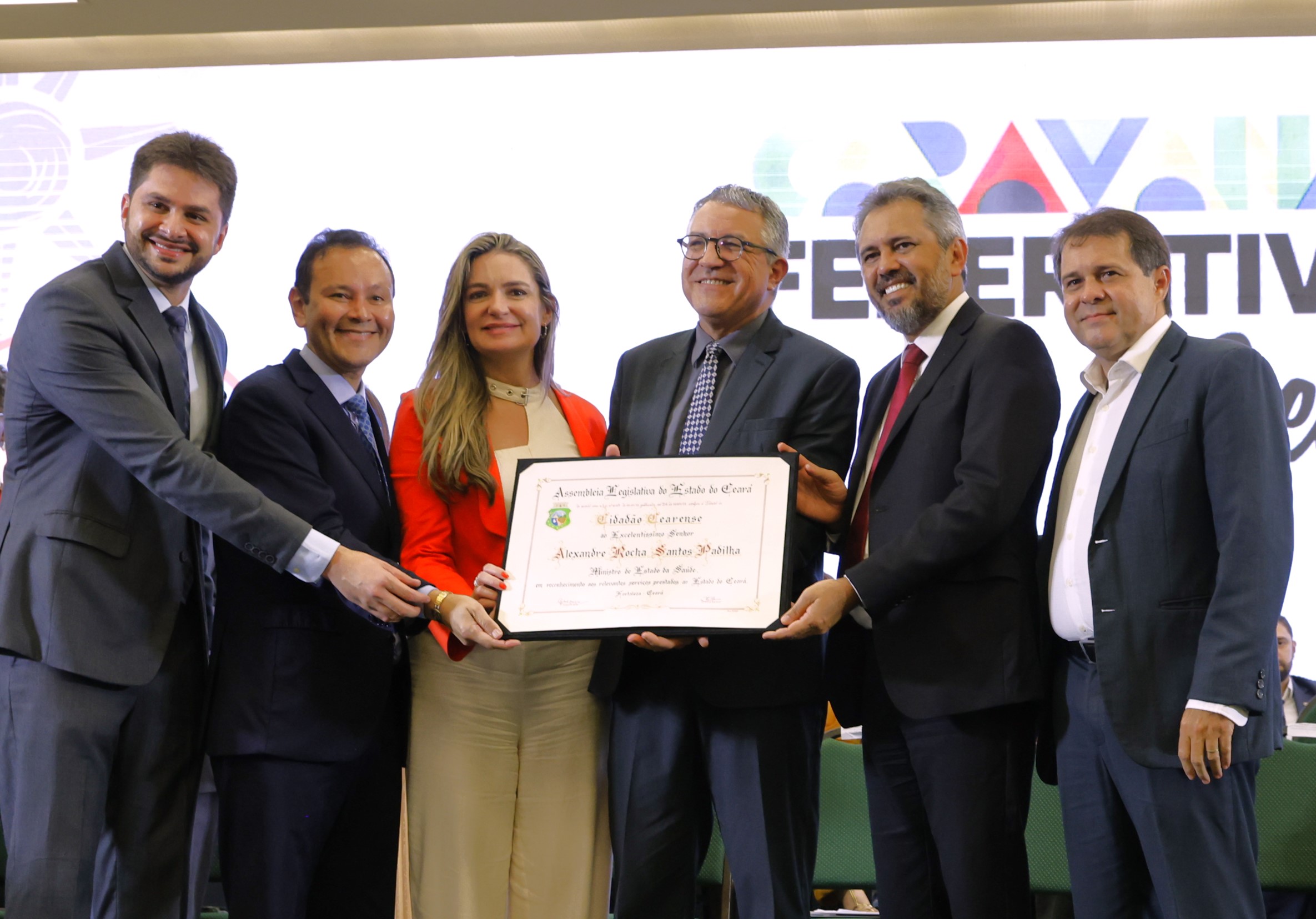 Ministro Alexandre Padilha recebe título de Cidadão Cearense