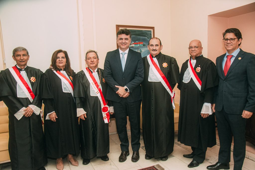 Plauto Porto, Fernanda Uchoa, Durval Maia, Manoel Pinheiro, Franze Gomes, Clovis Valenca E Leonardo Carvalho