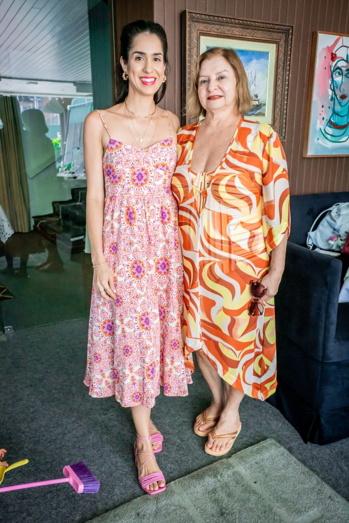 Priscila Paiva E Helena Correa