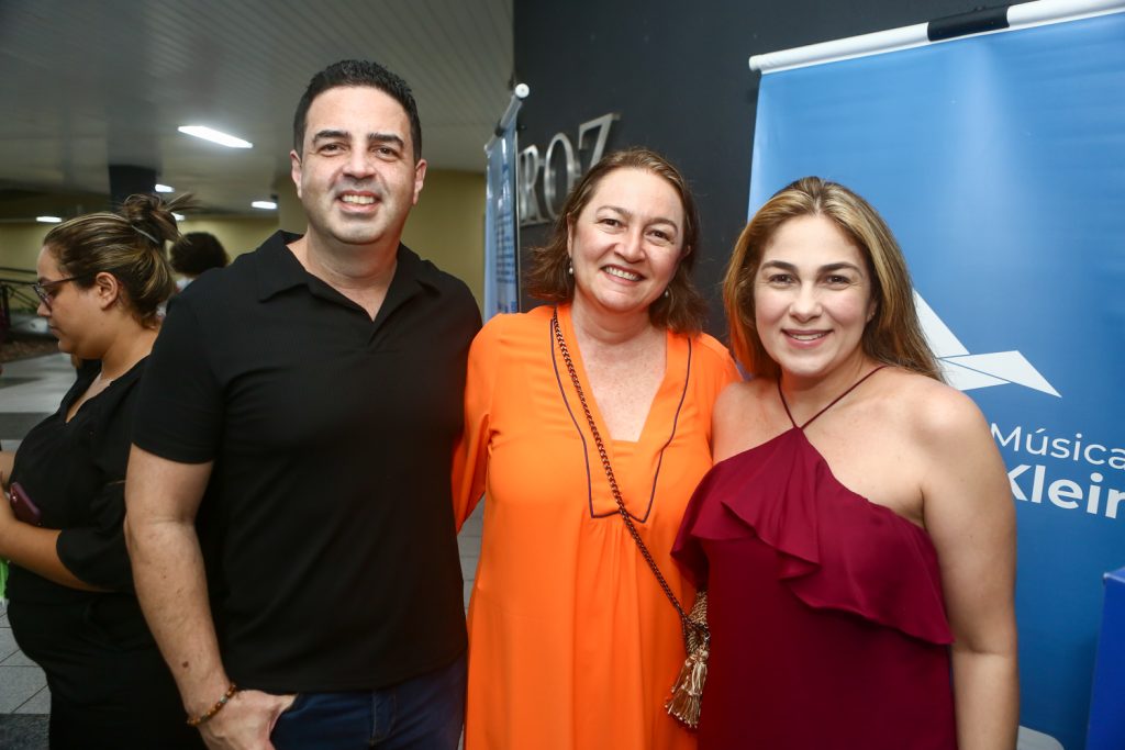 Rodrigo Kawasaki, Fabricia Abrantes E Juliana Vasconcelos (2)