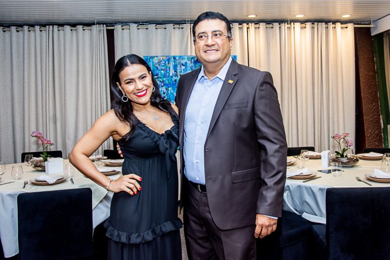 Cenário Náutico - Restaurante Almirante, do Iate Clube, é palco da confraternização dos cônsules honorários