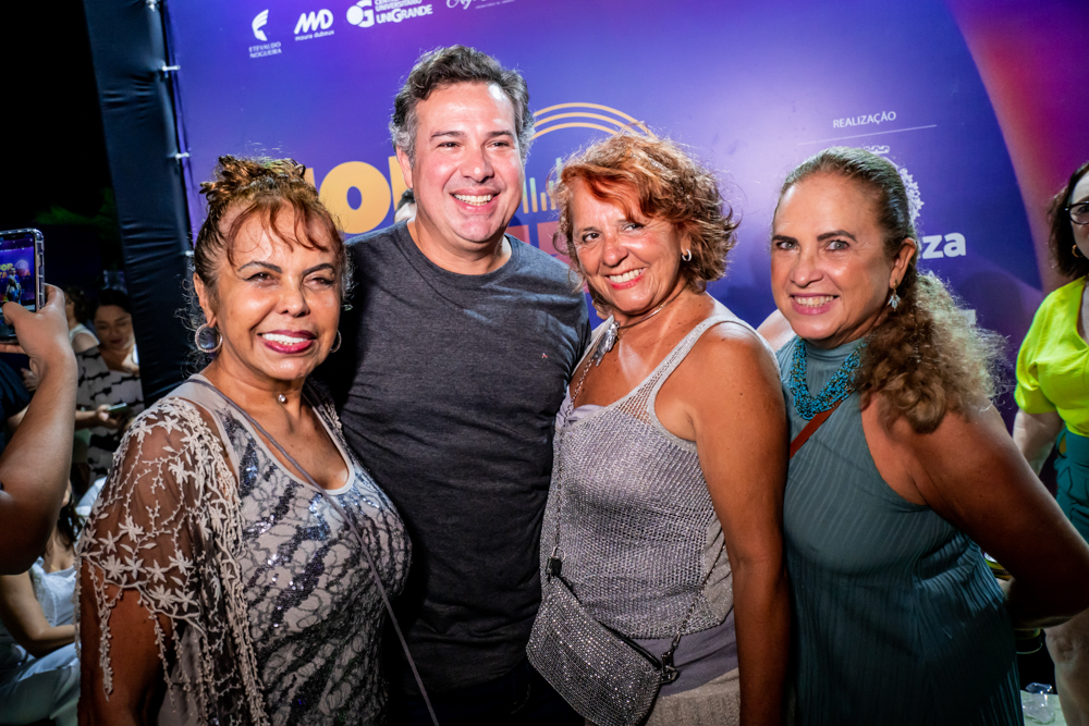Selma Cabral, Samuel Dias, Fátima Duarte E Carol Souto
