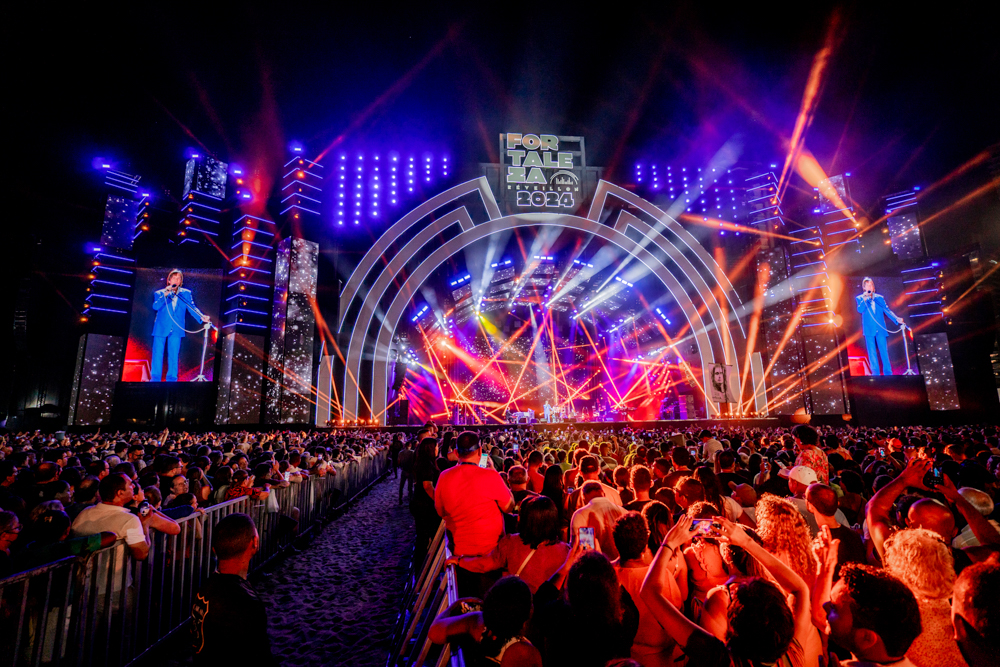 Show Do Rei Roberto Carlos No Réveillon De Fortaleza 2024 (18)