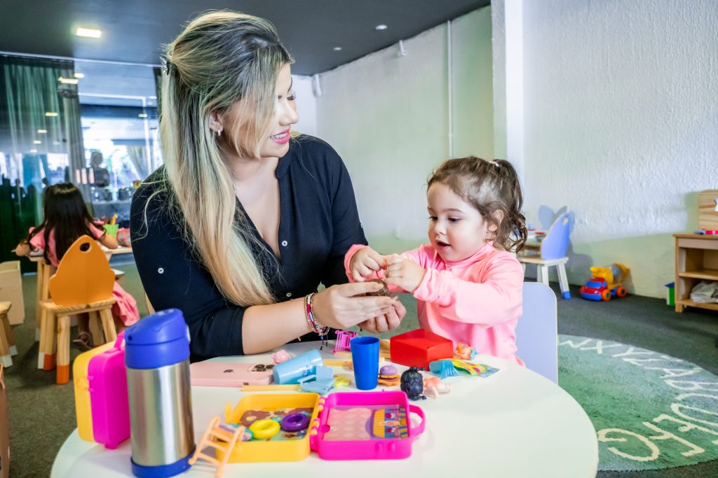 Thayane Sá E Isabela Santana
