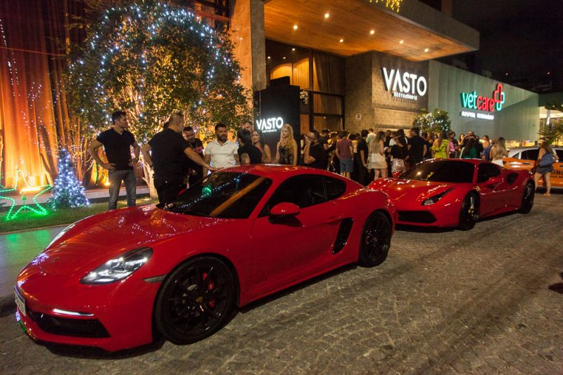 Noites de requinte e sofisticação - V.Club, nova balada exclusiva para convidados, é inaugurada em Fortaleza