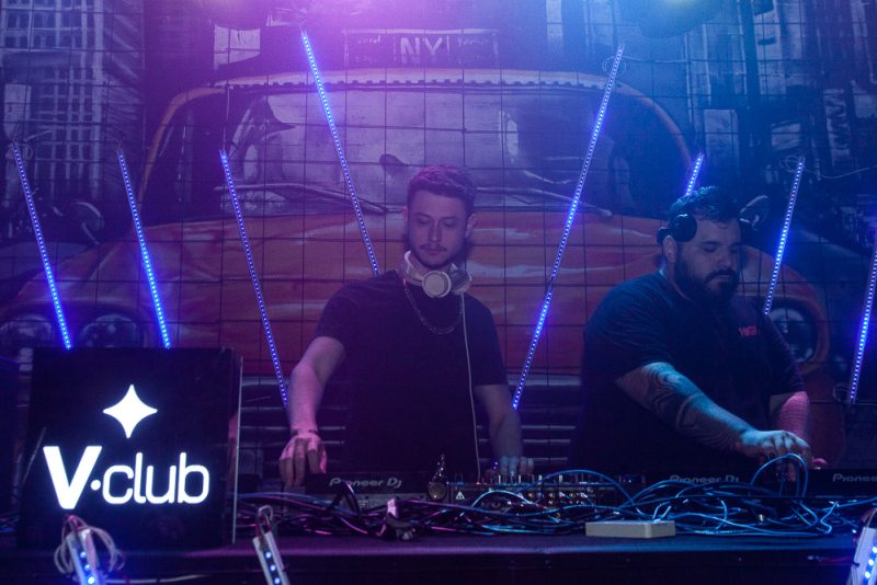 Noites de requinte e sofisticação - V.Club, nova balada exclusiva para convidados, é inaugurada em Fortaleza