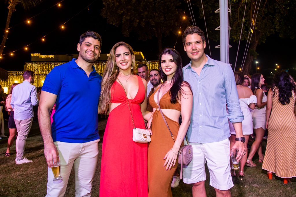 Vinicius Belchior, Monique Cortêz, Debora Pontes E Gladyson Pontes (2)