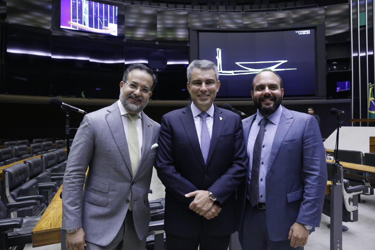 Márcio Crisóstomo participa de solenidade em homenagem ao centenário de Ivo Pitanguy, no Congresso Nacional, em Brasília (DF)