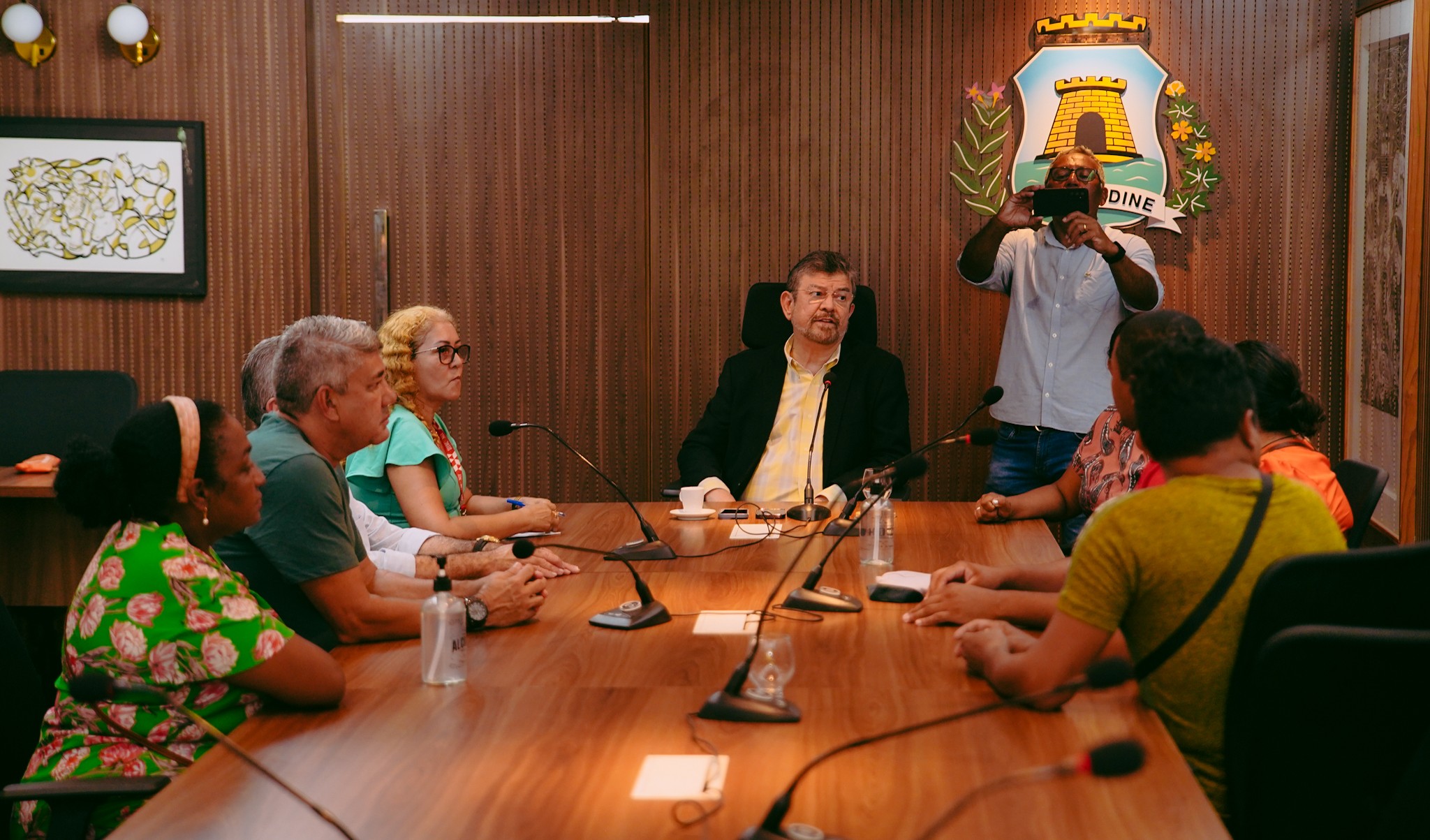 Prefeitura de Fortaleza vai punir empresas que não regularizarem salários de terceirizados