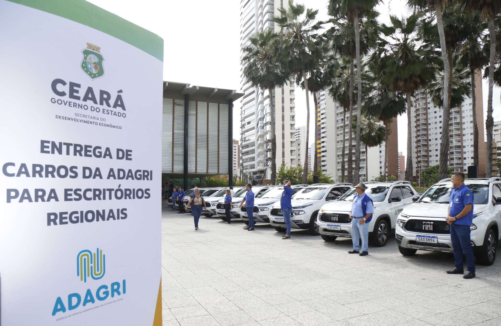 Governo do Ceará entrega 14 novos veículos e quatro drones para fortalecer ações de Defesa Animal e Vegetal no Estado Governo do Ceará entrega 14 novos veículos e quatro drones para fortalecer ações de Defesa Animal e Vegetal no Estado