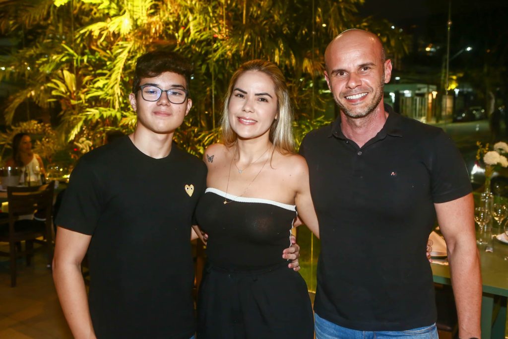 Alexandre Fausto, Rafaele Goes E Jorge Pinheiro (1)