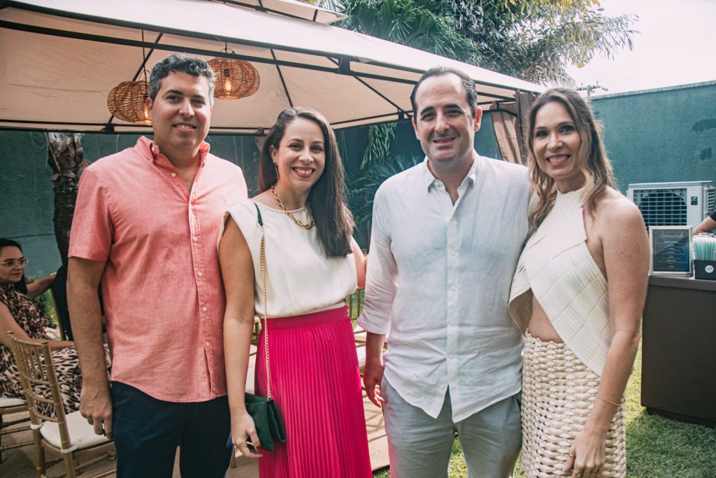 Alfeu Simoes, Carol Simoes, Leonardo Carneiro E Fabia Carneiro