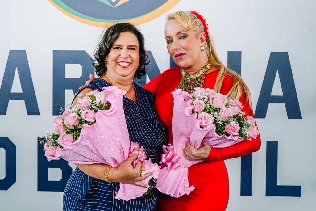 Ana Emiliao E Alessandra Valena