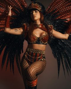 Anitta Ensaios Figurino 768x960