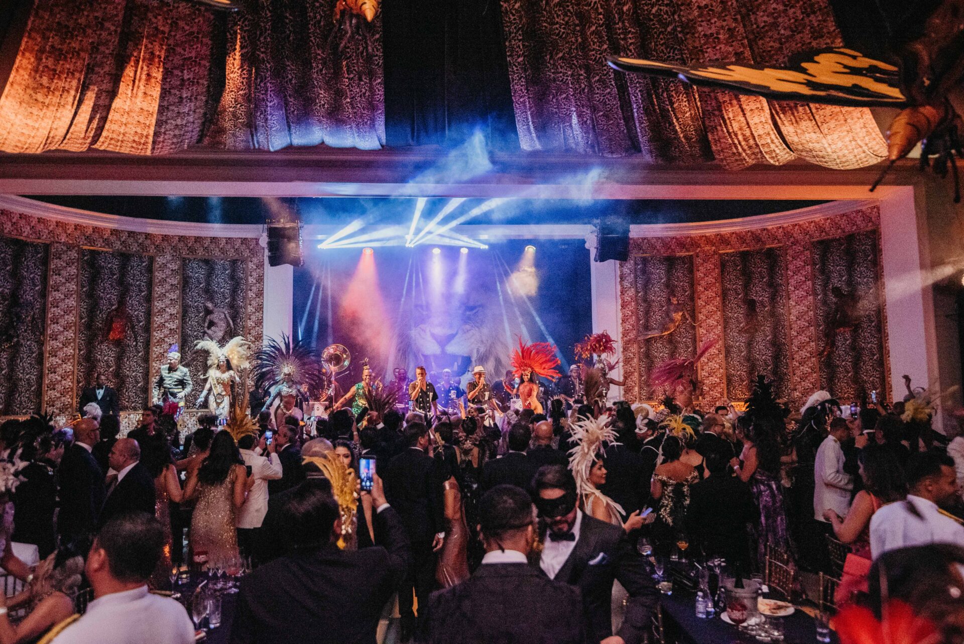 Copacabana Palace revela o tema do Baile do Copa 2026