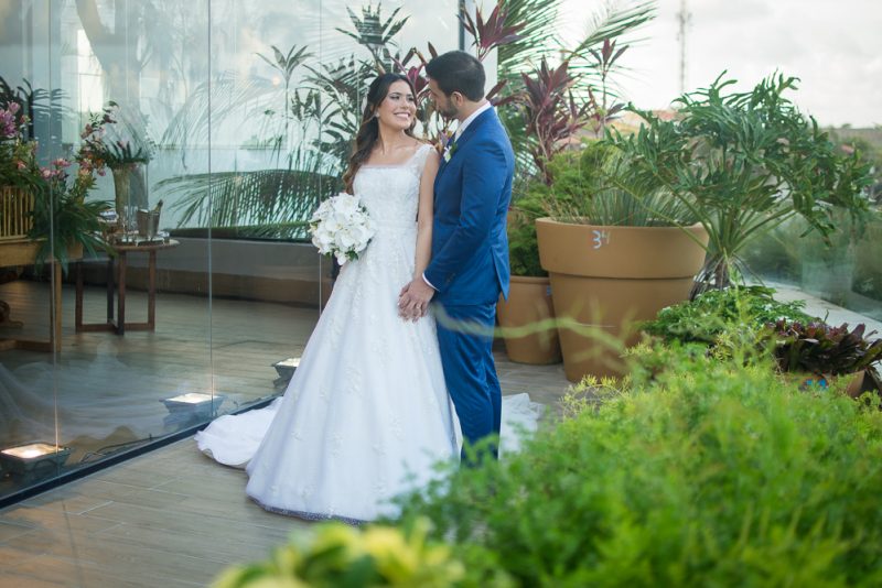 Chuva de Arroz - Beatriz Alencar e Pedro Rangel trocam alianças em uma emocionante e intimista cerimônia