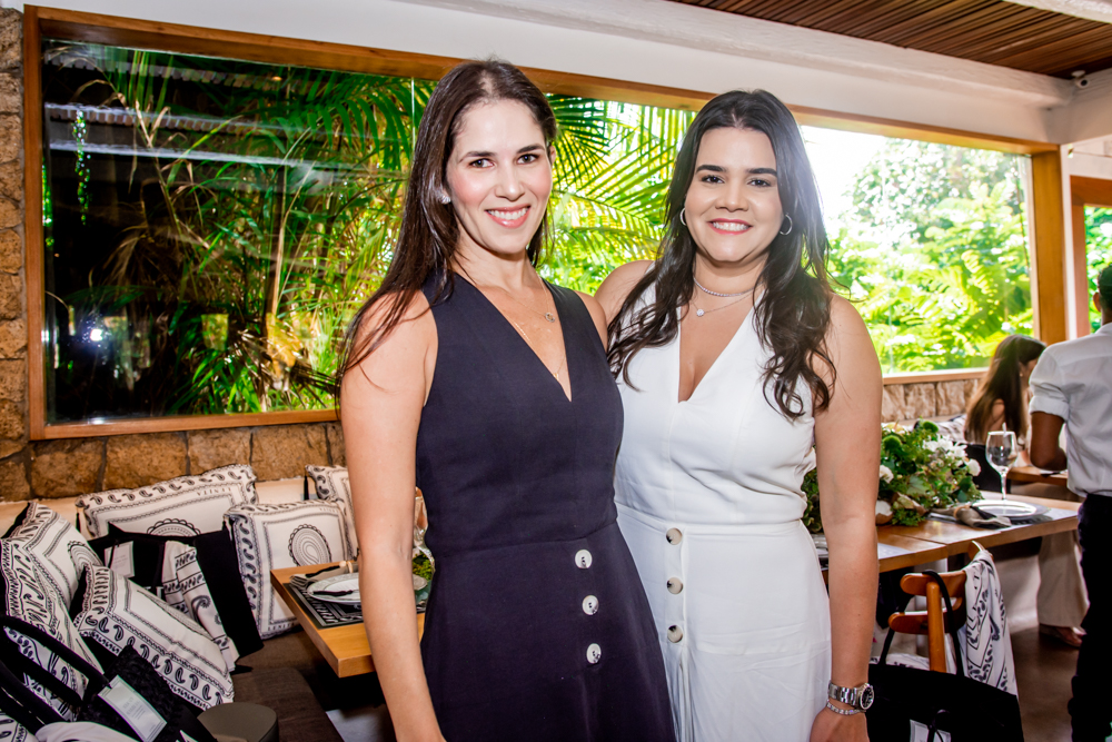 Caroline Vilar E Priscila Leal (2)