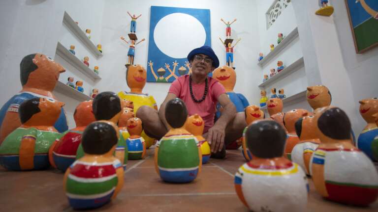 Museu da Imagem e do Som recebe exposição de Dim Brinquedim