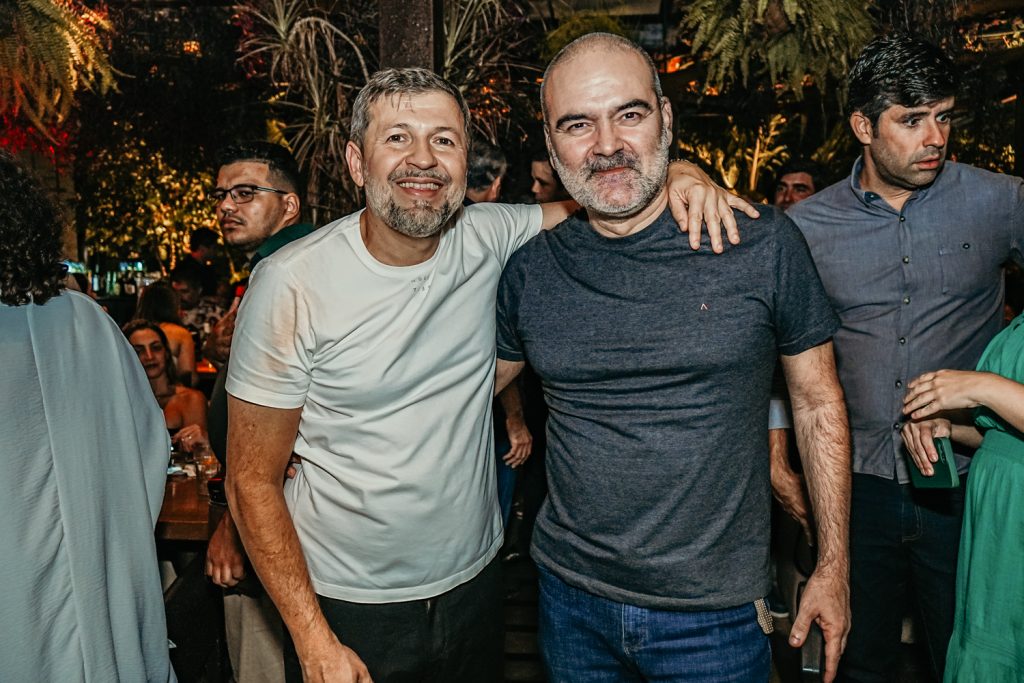 Elcio Batista E Bosco Couto