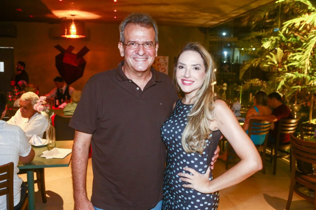 Felipe Costa E Rachel Pinheiro