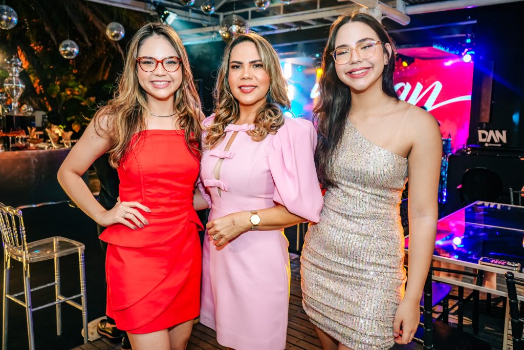 Giovana, Ivana E Isabelle Lucena