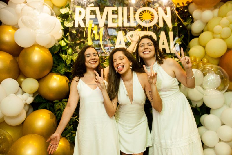 Réveillon 2024 - Diversão, boa música e muito alto-astral. Foi assim a celebração de fim de ano no Moleskine, Giz e Mézzi