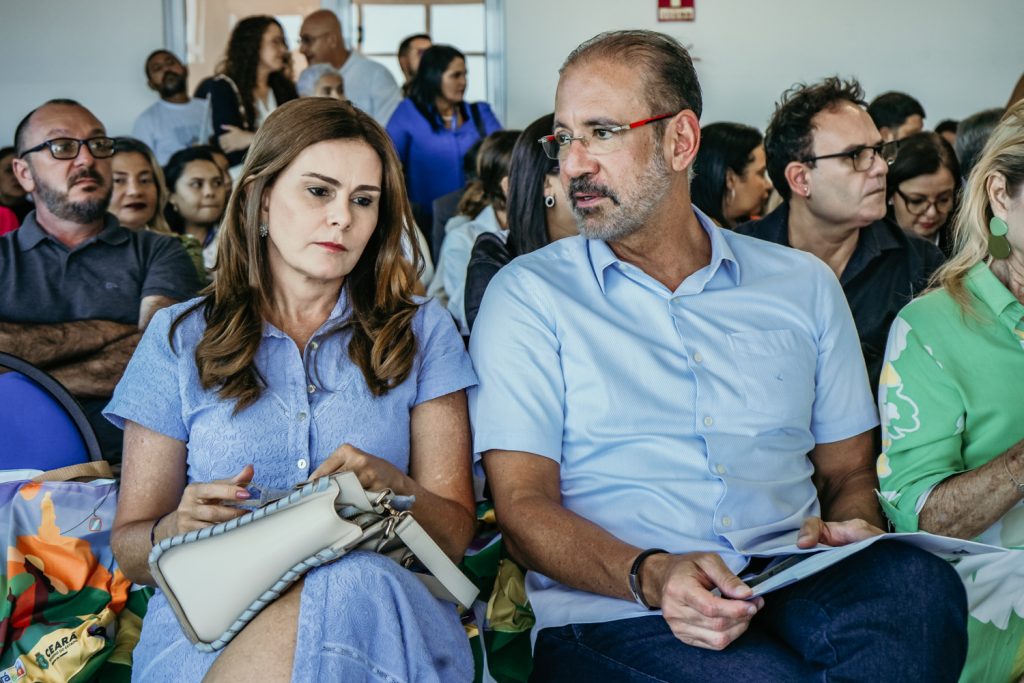 Ivana Bezerra E Regis Medeiros