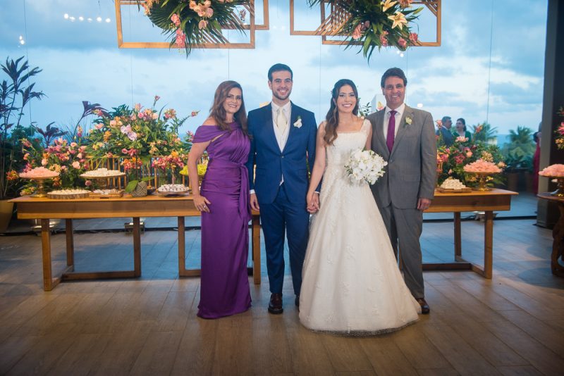 Chuva de Arroz - Beatriz Alencar e Pedro Rangel trocam alianças em uma emocionante e intimista cerimônia