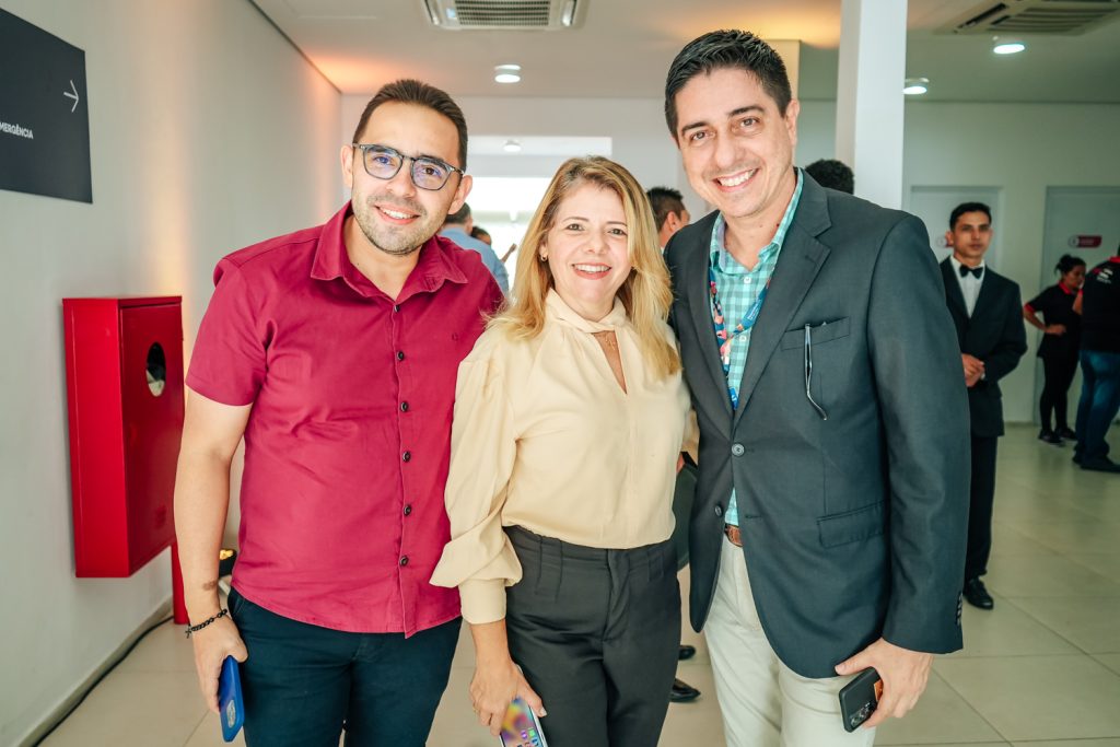 Leanderson Araujo, Claudia Brilhante E Marcio Correia
