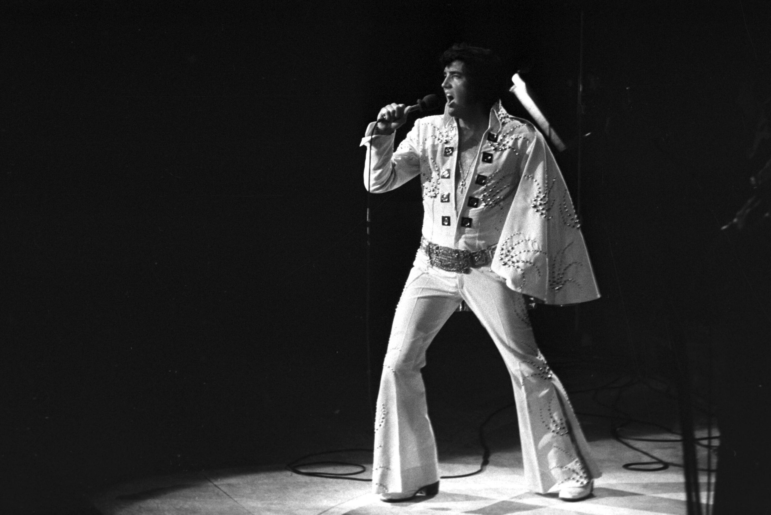 Elvis Presley voltará aos palcos via realidade virtual em 2024