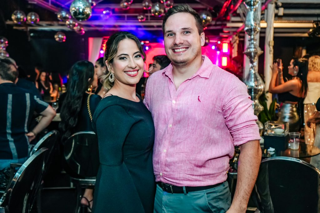 Maria Carvalho E Artur Medeiros