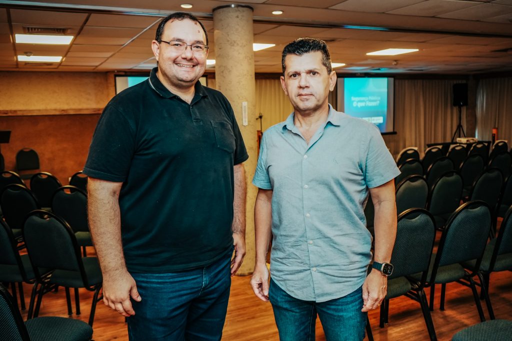 Mosia Torgan E Erick Vasconcelos