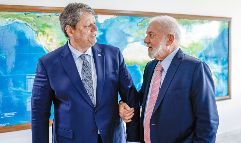 Tarcísio participa de reunião com Lula em Brasília e discute parceria para construção de túnel Santos-Guarujá