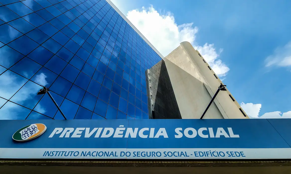 INSS define prazo para ajuste em contratos de cartão consignado