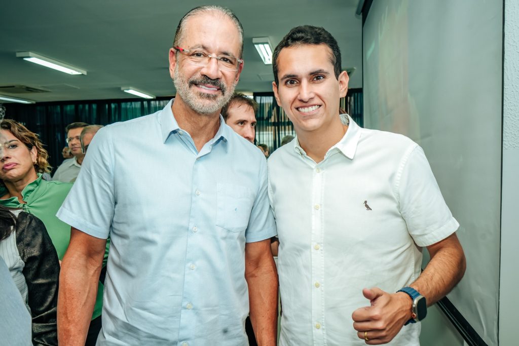 Regis Medeiros E Domingos Neto