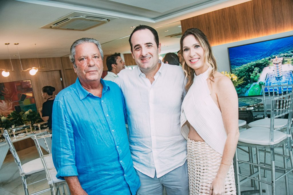 Roberto Studart, Leonardo Carneiro E Fabia Carneiro