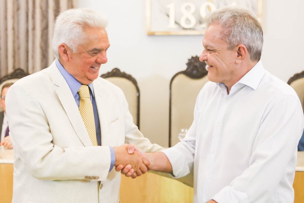 Tales De Sa Cavalcante (9)