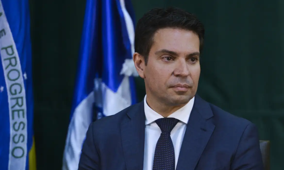 Abin apura por que Ramagem não devolveu aparelhos da agência Abin apura por que Ramagem não devolveu aparelhos da agência