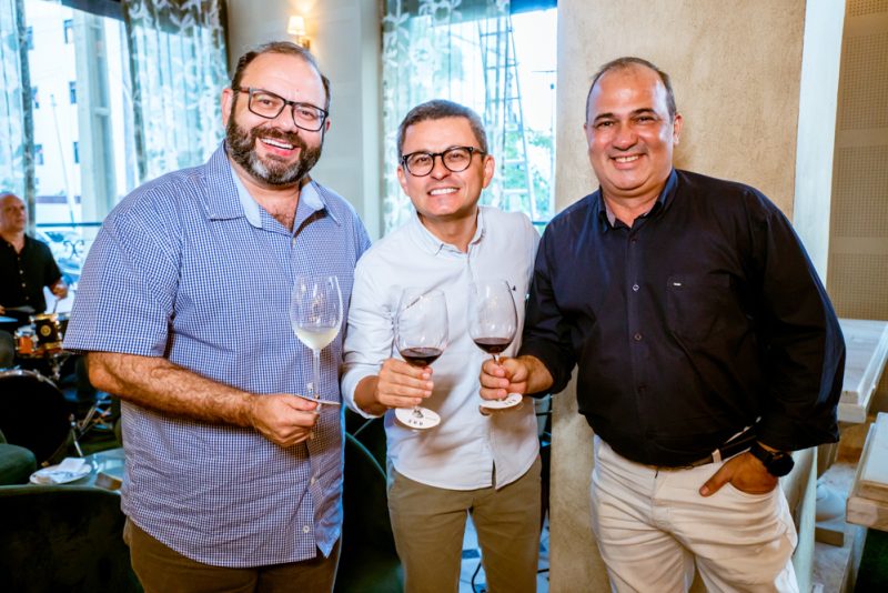 HOSPITALIDADE ITALIANA - DOC Trattoria & Wine Bar atrai todos os holofotes com a estreia de seu exclusivo Happy Wine