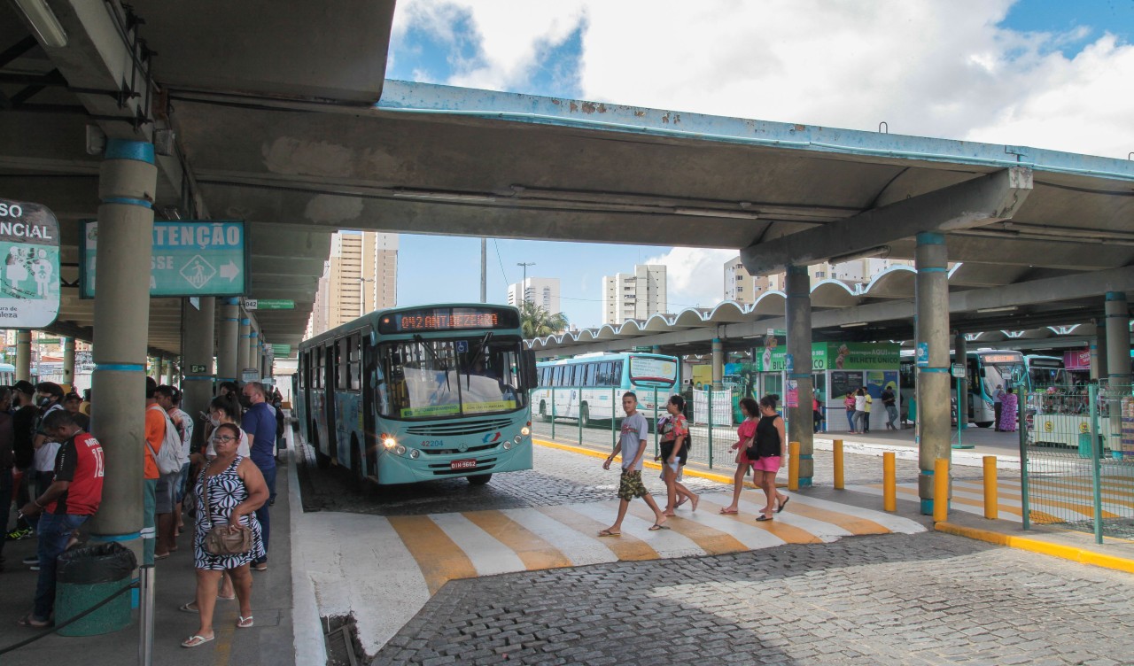 Prefeitura de Fortaleza informa funcionamento e oferta de serviços públicos durante os feriados de Carnaval e Quarta-Feira de Cinzas