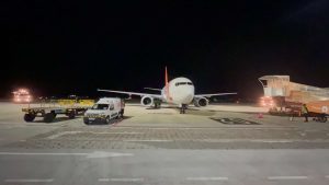 Avião Da Gol Linhas Aéreas No Aeroporto De Juazeiro Do Norte