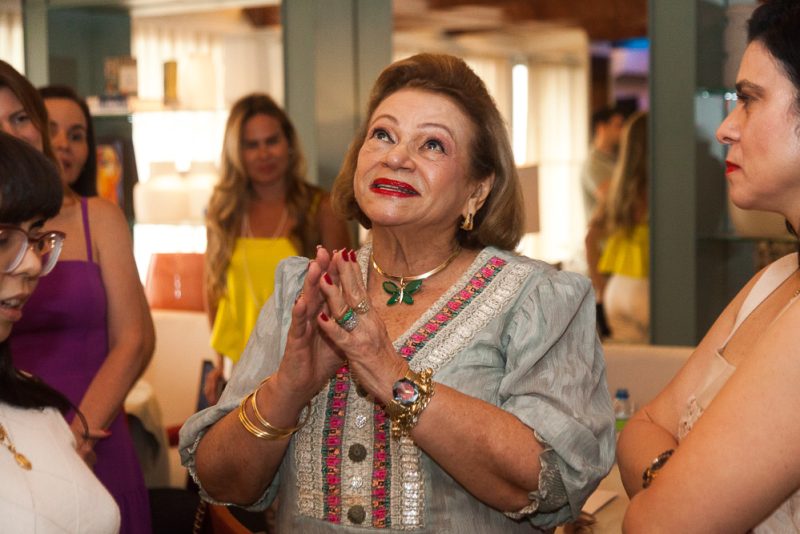 Happy Birthday - Ticiana Timbó Queiroz ganha carinhosa festa surpresa no Matisse Cuisine et Art